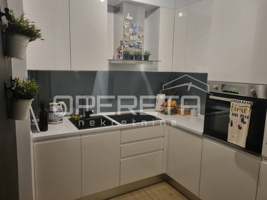 OPERETA 609384