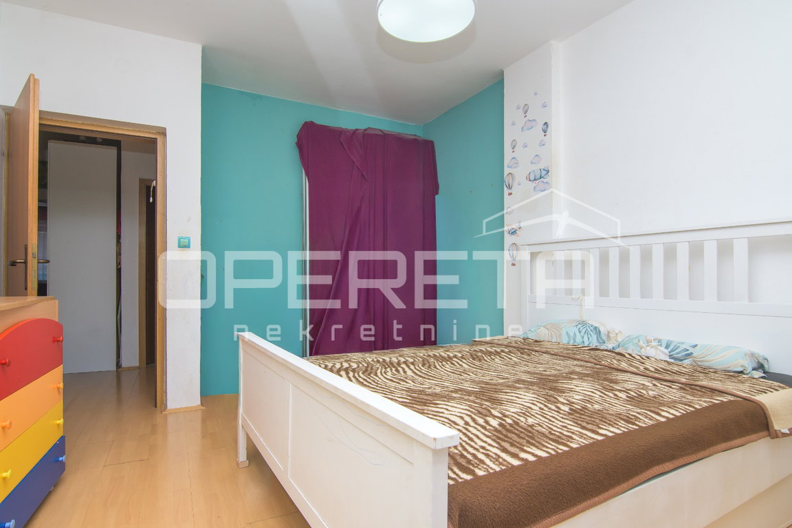 OPERETA 609445