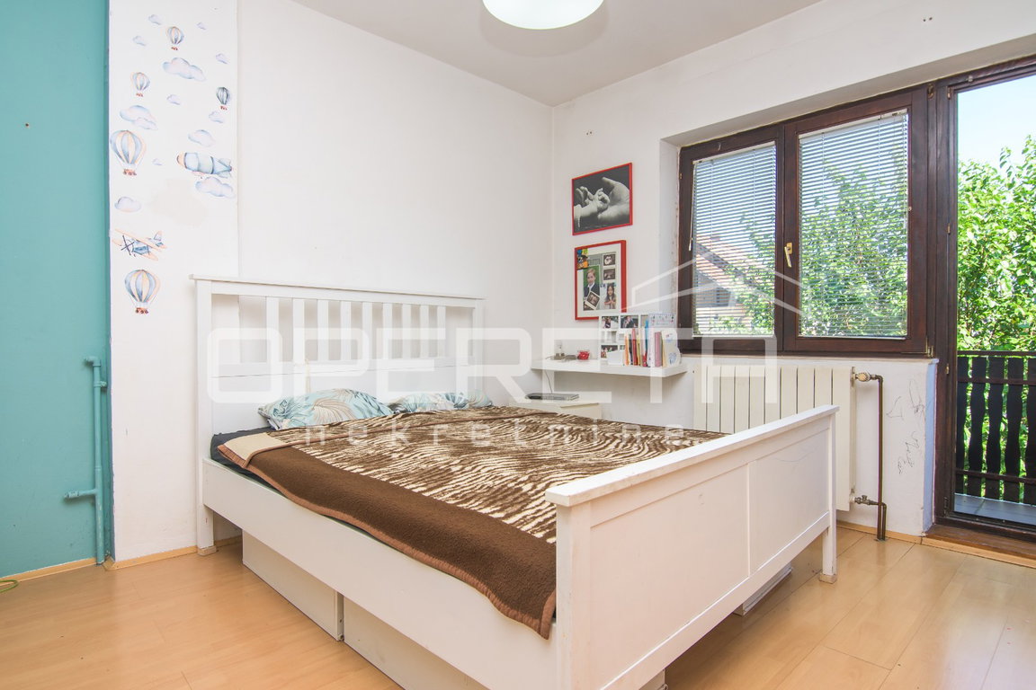 OPERETA 609460