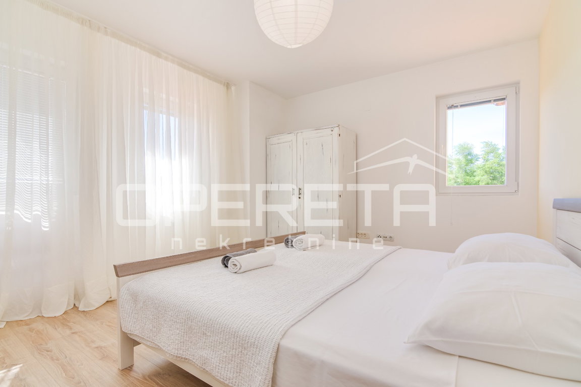 OPERETA 609746