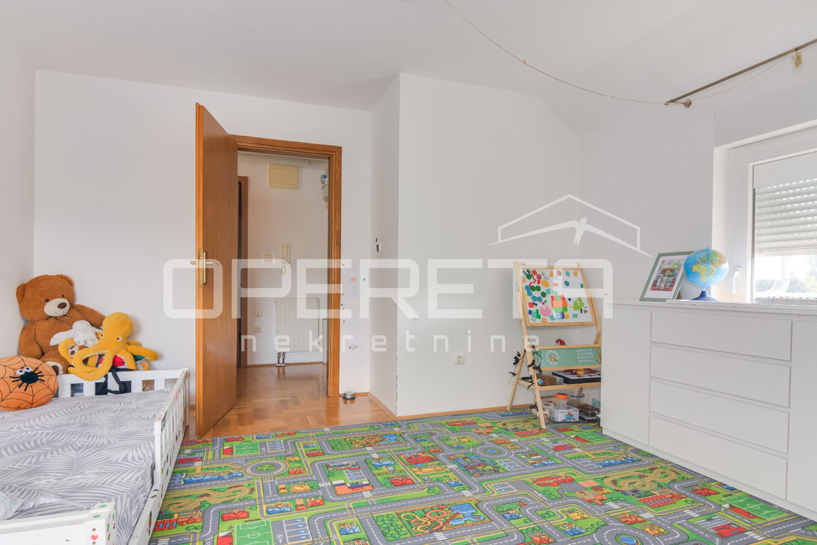 OPERETA 611628