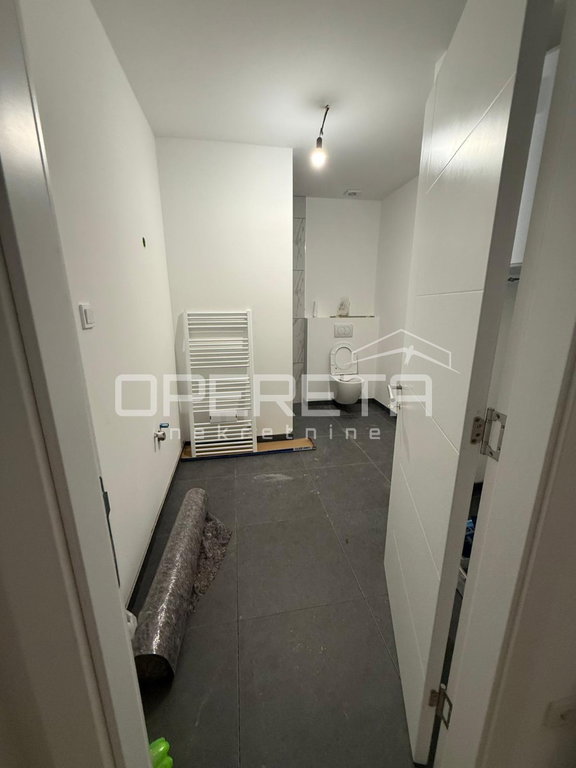 OPERETA 611696