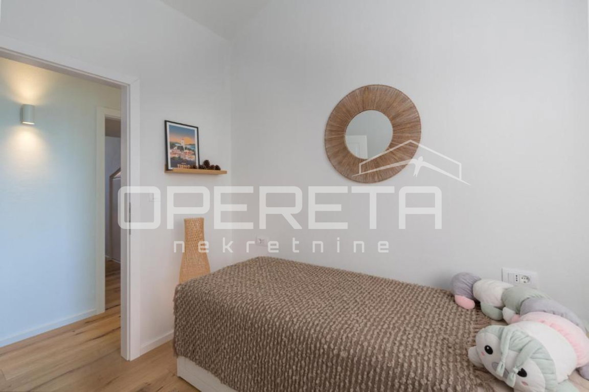 OPERETA 612452