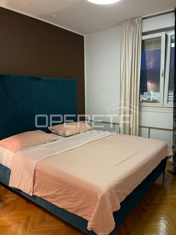 OPERETA 612535