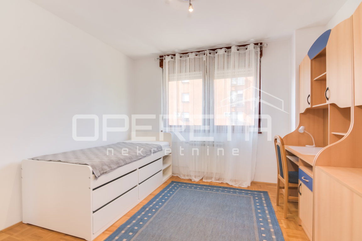 OPERETA 612555