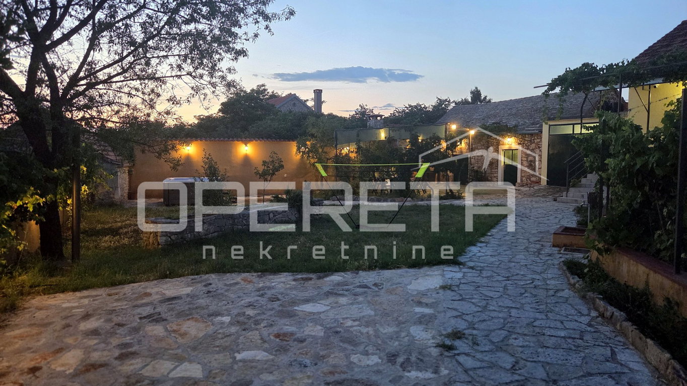 OPERETA 612634