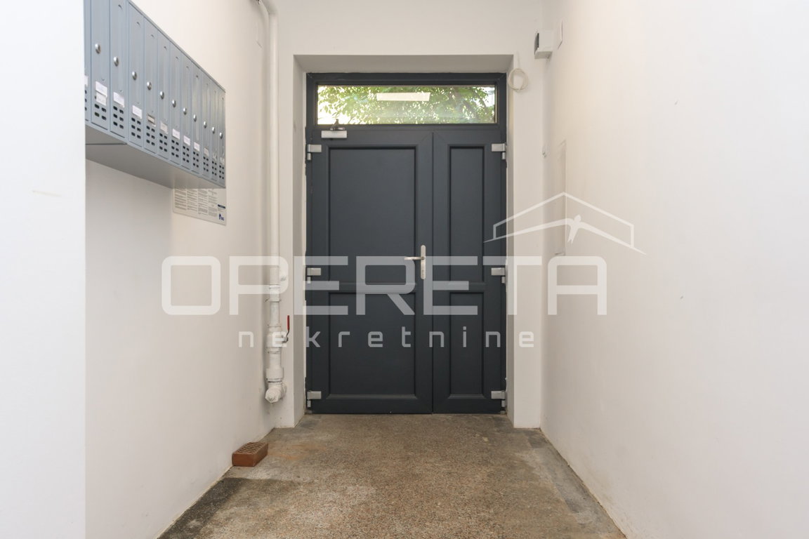 OPERETA 613710