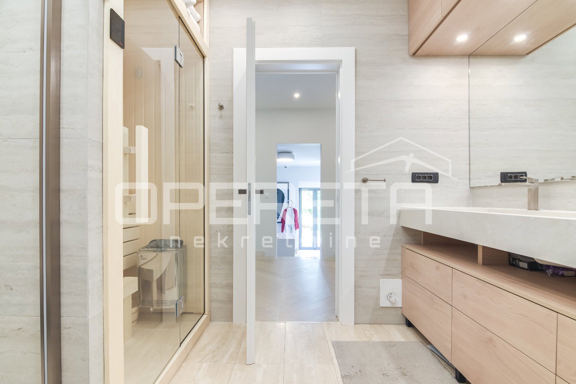 OPERETA 613890