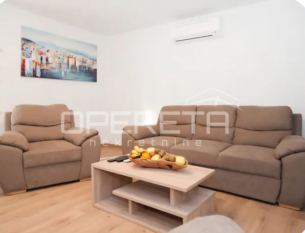 OPERETA 613993
