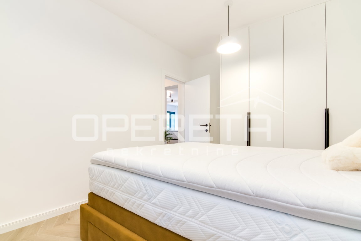 OPERETA 614819