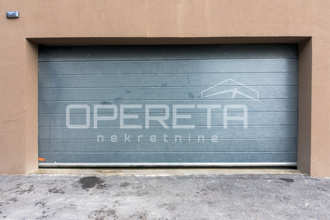 OPERETA 614840