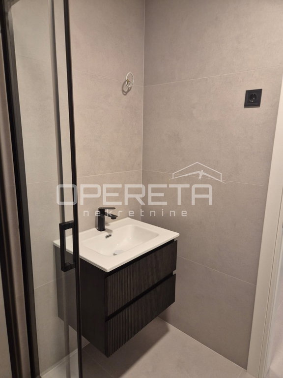 OPERETA 614857