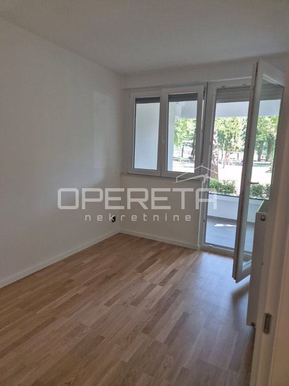OPERETA 614859