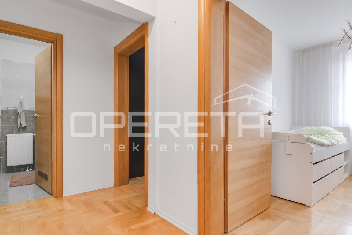OPERETA 614941