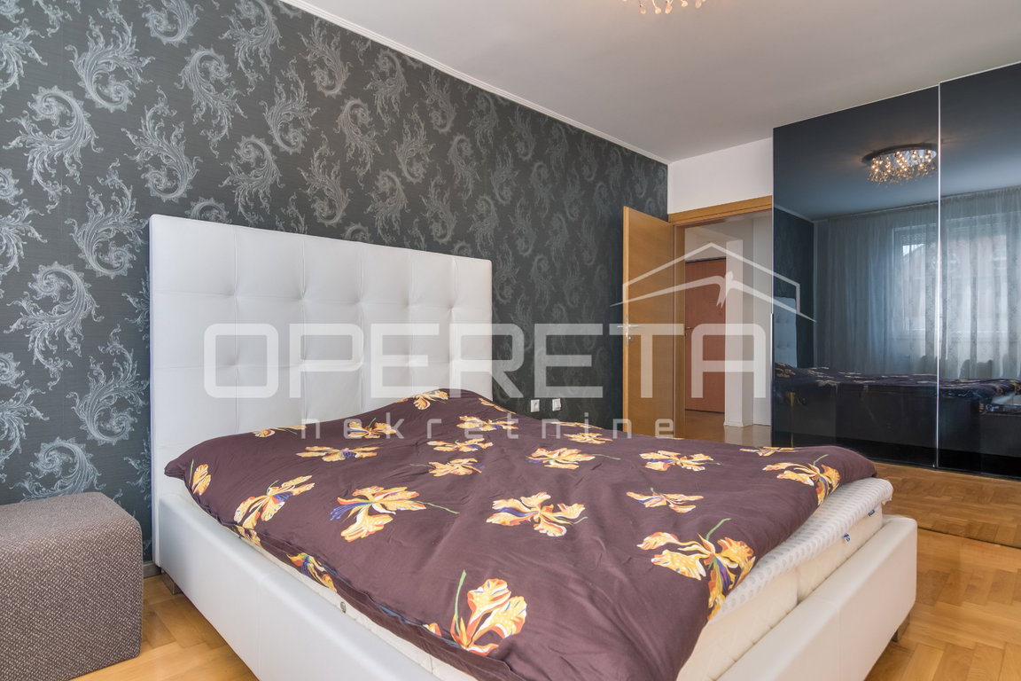 OPERETA 614947