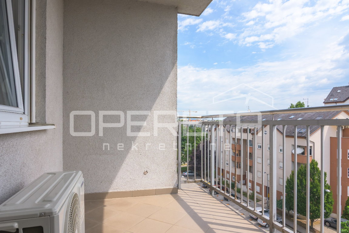 OPERETA 614953