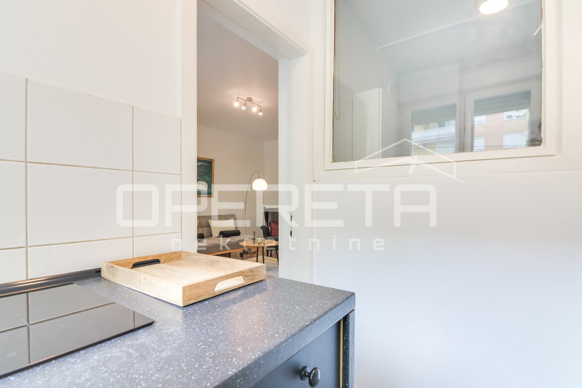 OPERETA 614977