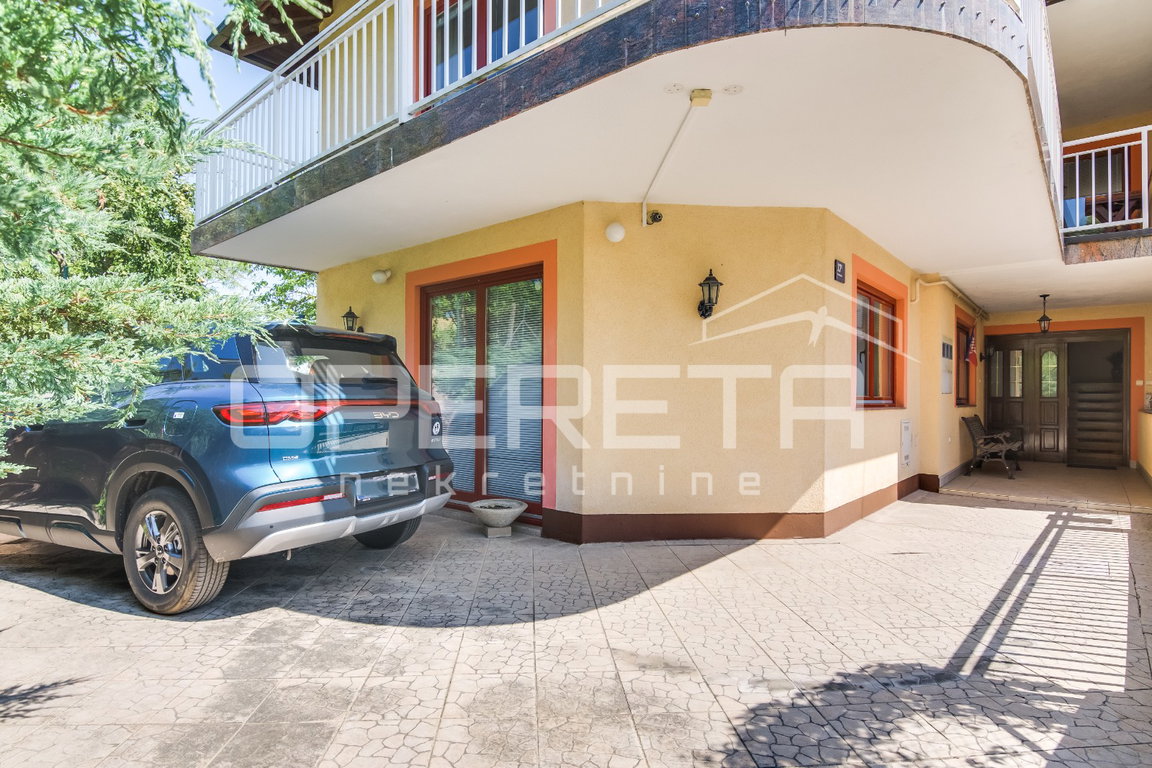 OPERETA 615781