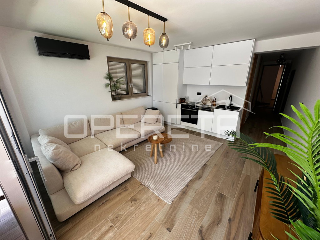 OPERETA 616846