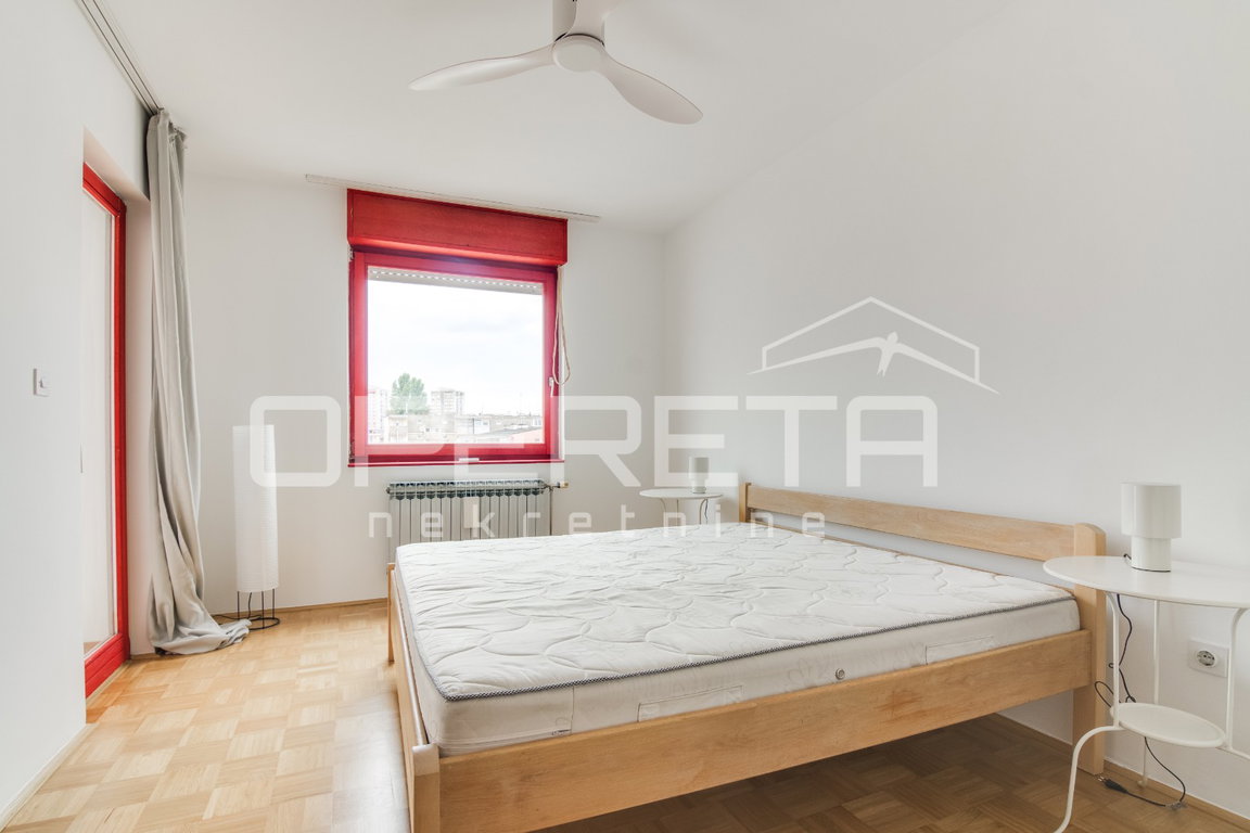 OPERETA 617582