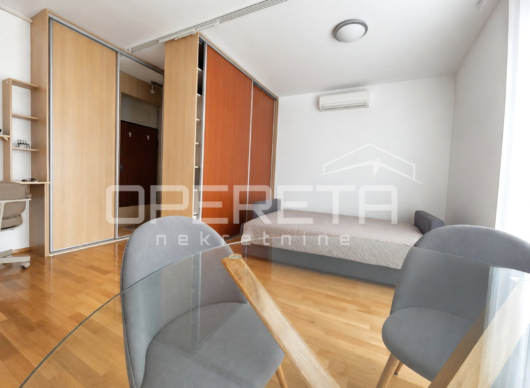 OPERETA 617810