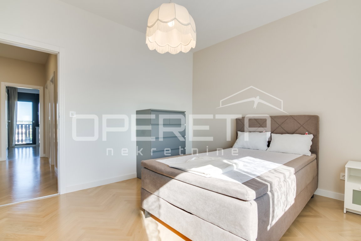 OPERETA 617946