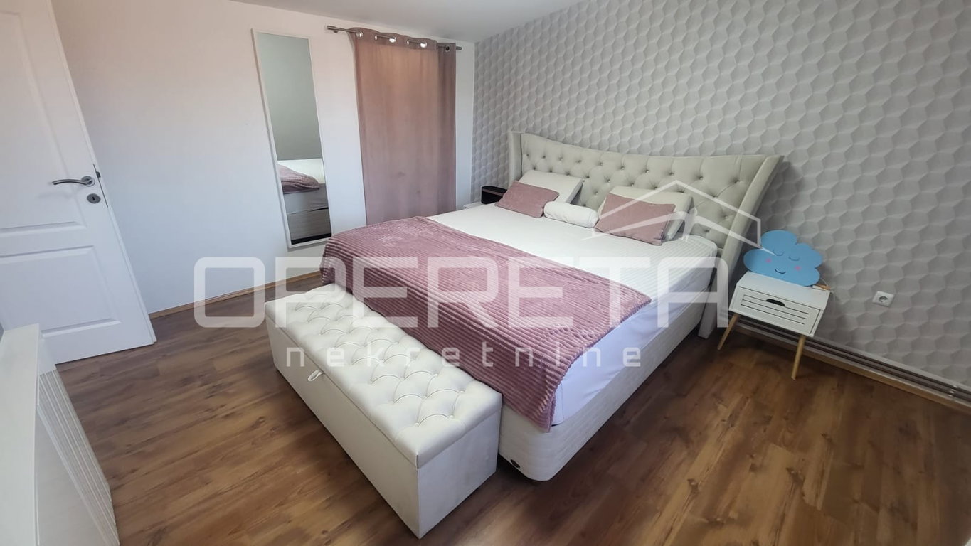 OPERETA 619449