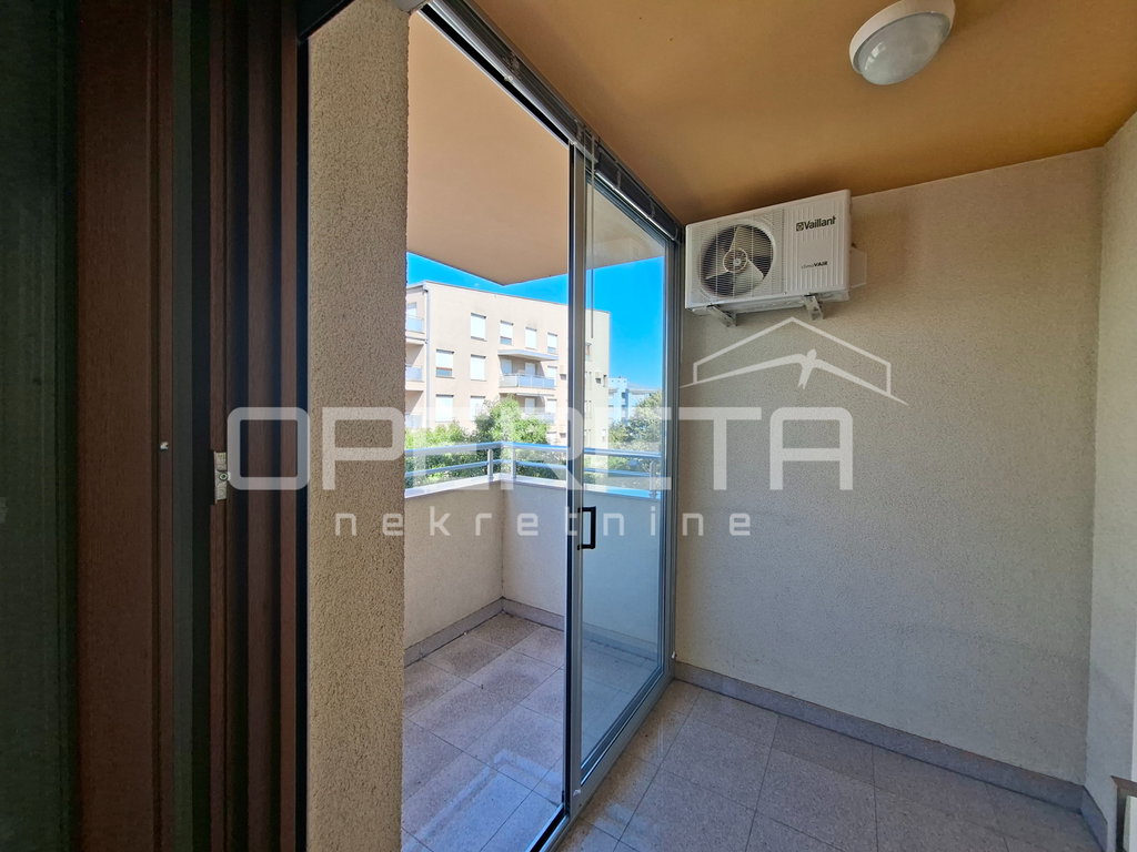 OPERETA 619633