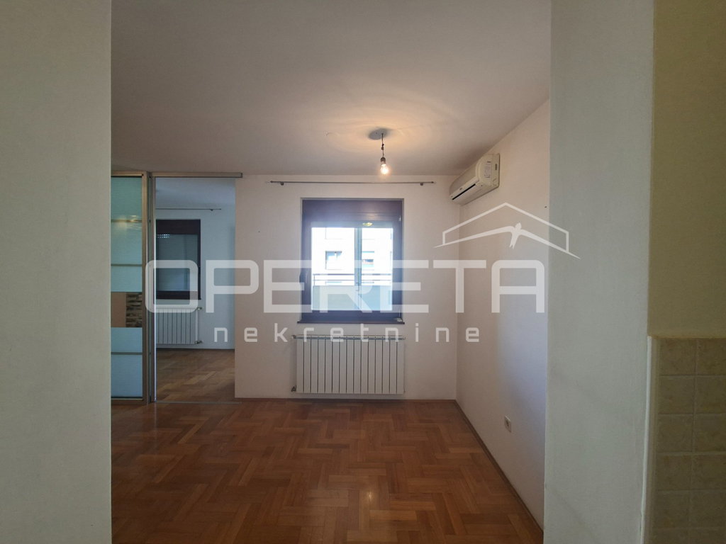 OPERETA 619644