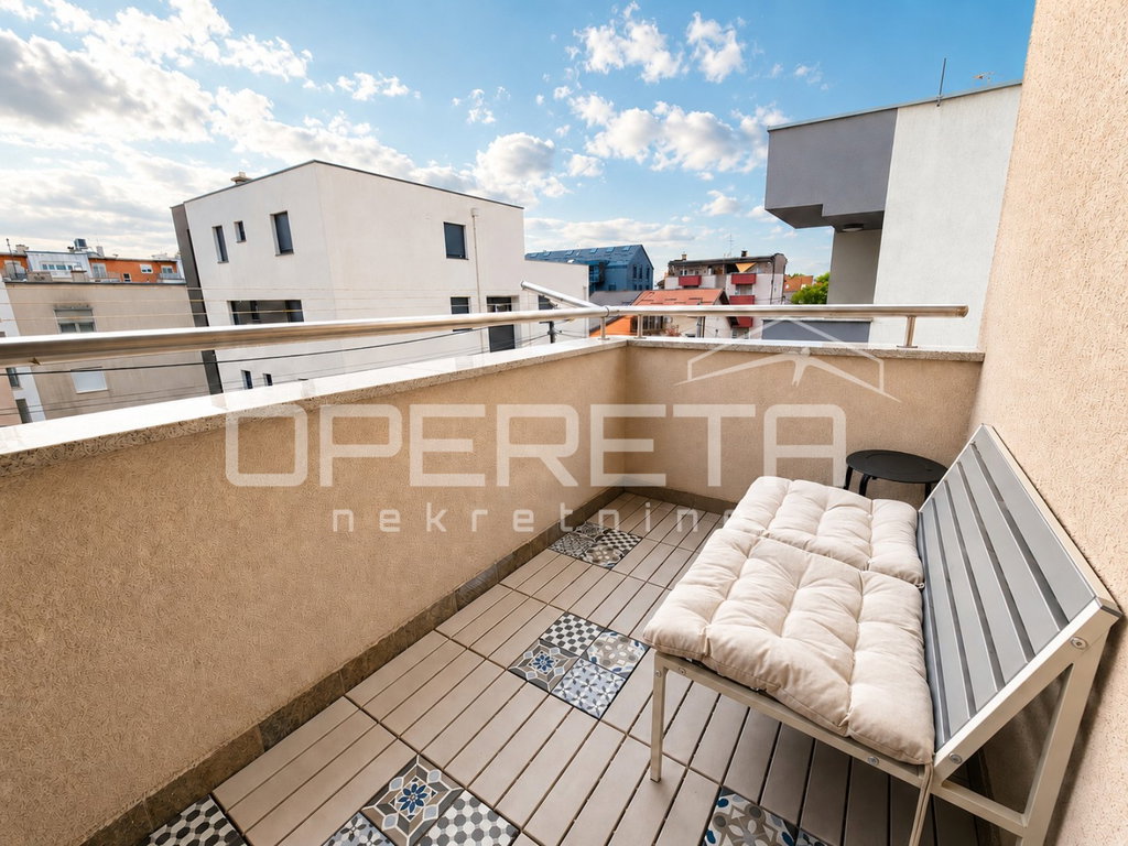 OPERETA 619819