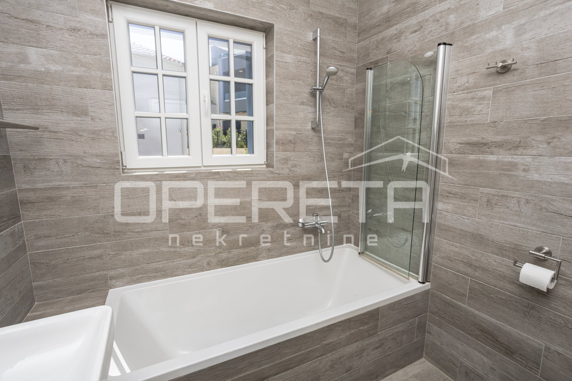 OPERETA 619871
