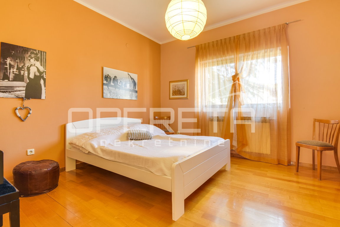 OPERETA 621019