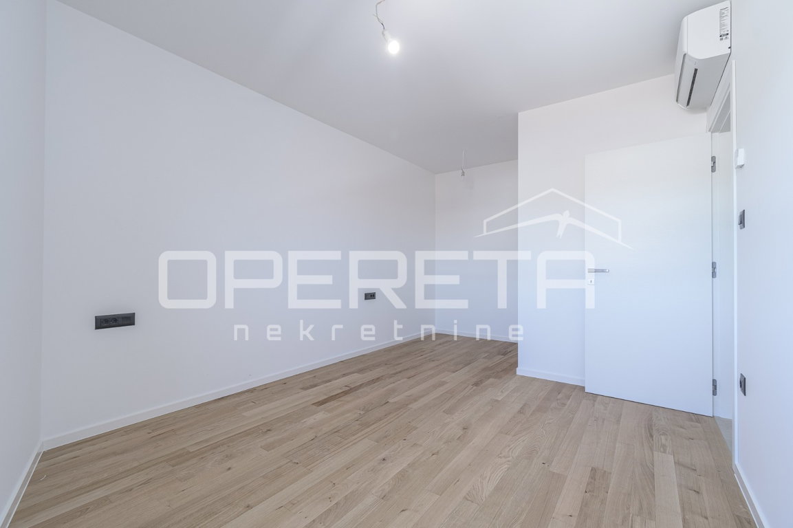 OPERETA 621557