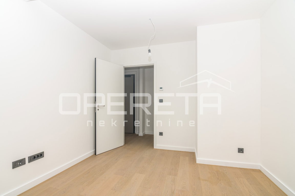 OPERETA 628906