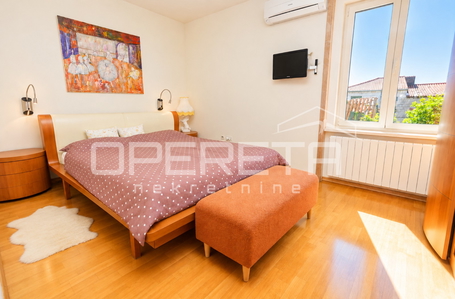 OPERETA 629896