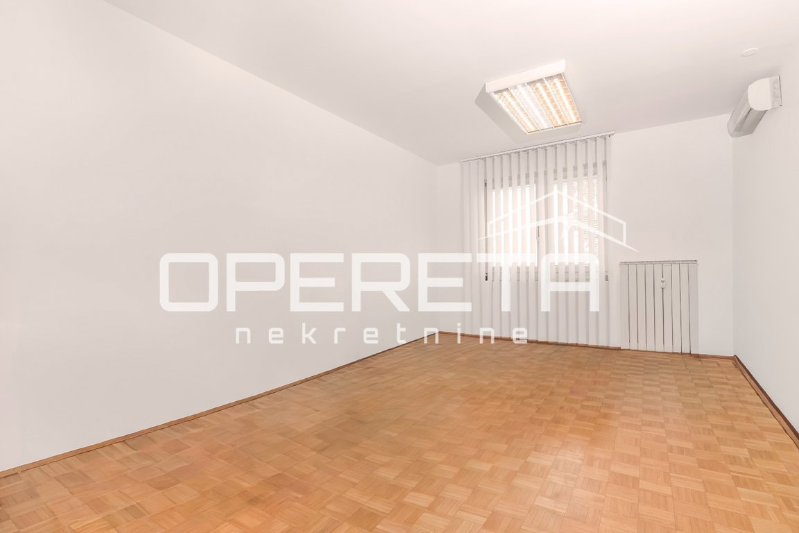 OPERETA 630437