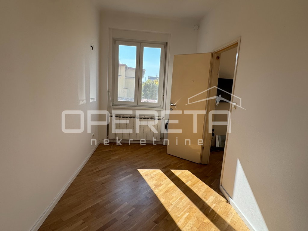 OPERETA 630548
