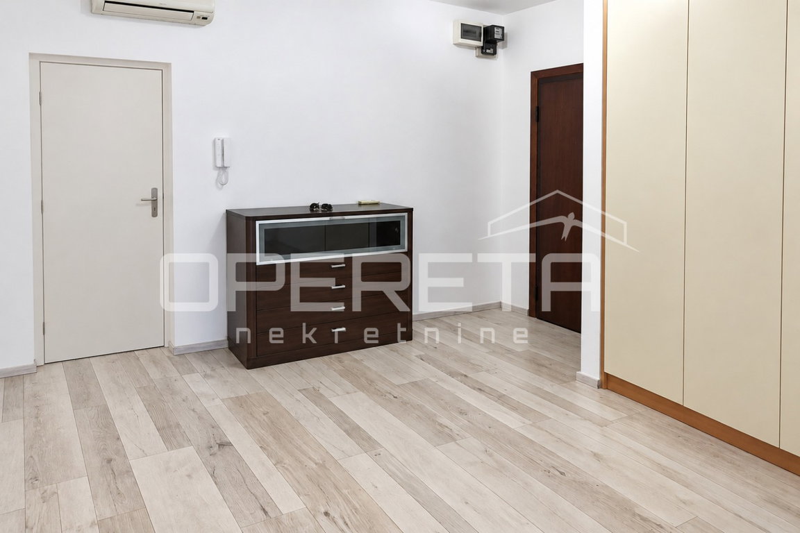 OPERETA 630737