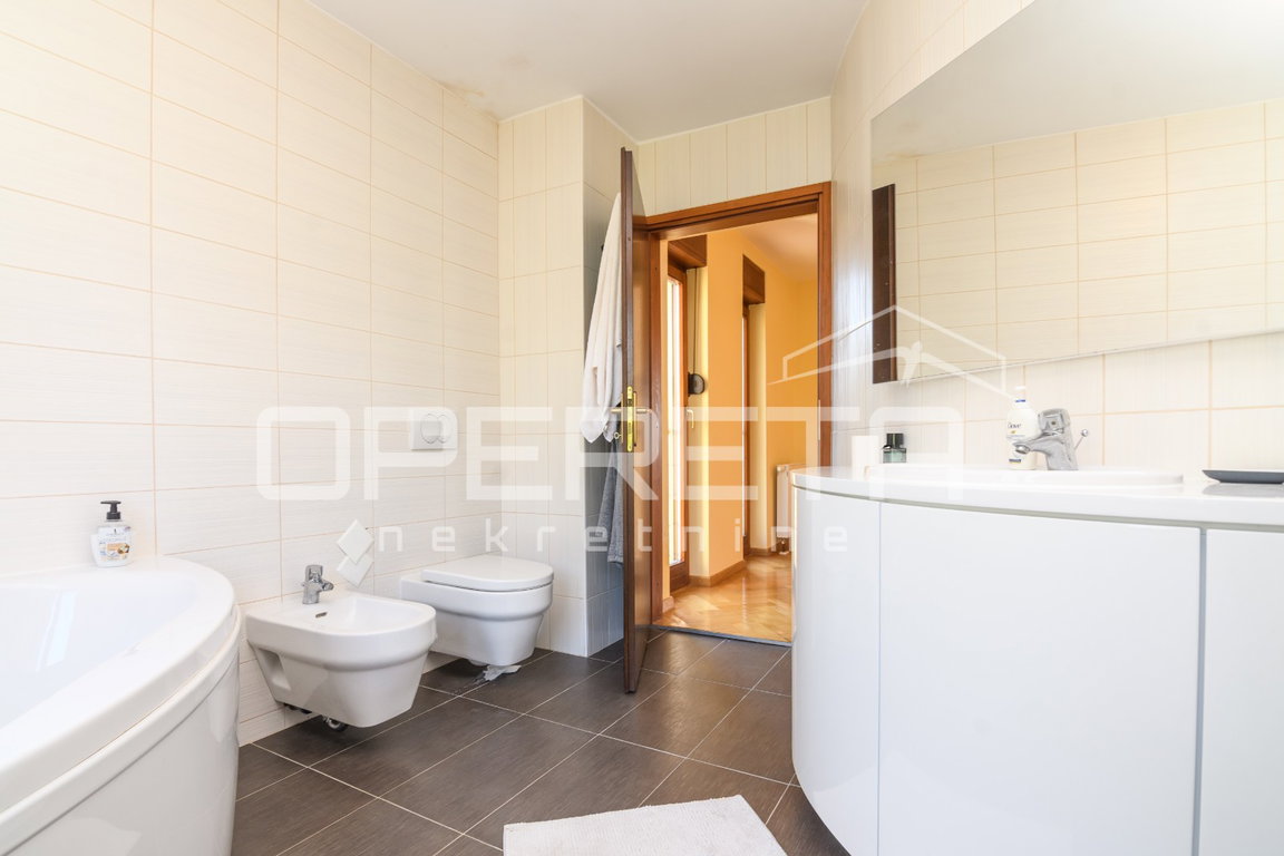 OPERETA 631528
