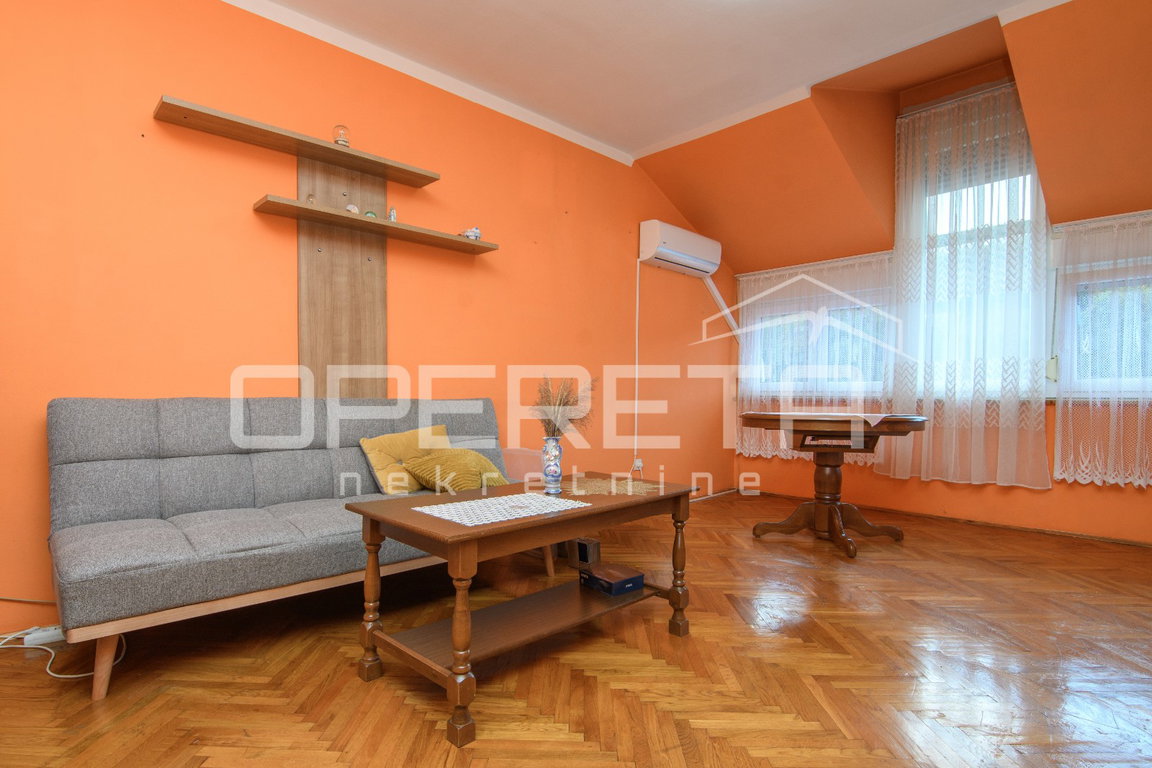 OPERETA 631575