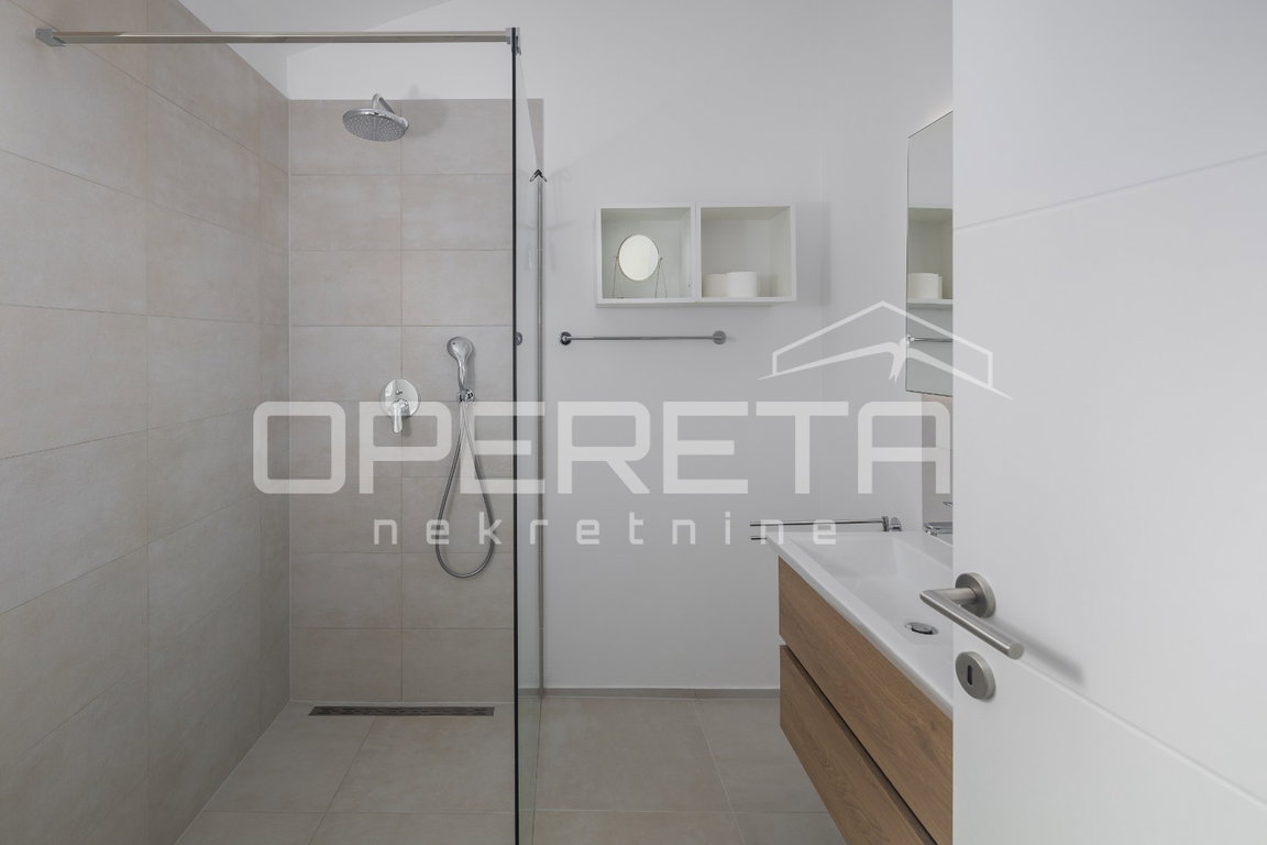 OPERETA 631917