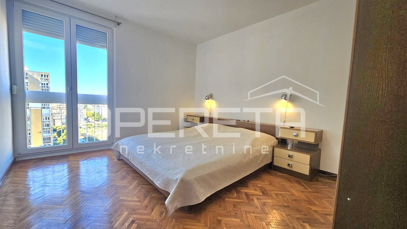 OPERETA 633549