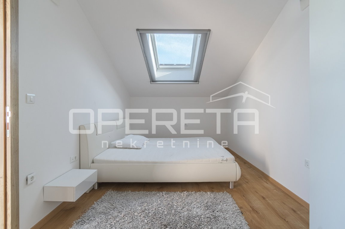 OPERETA 635856