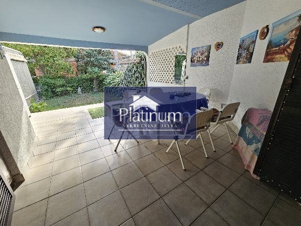 BARBARIGA APARTMAN SA VELIKIM VRTOM, TOP