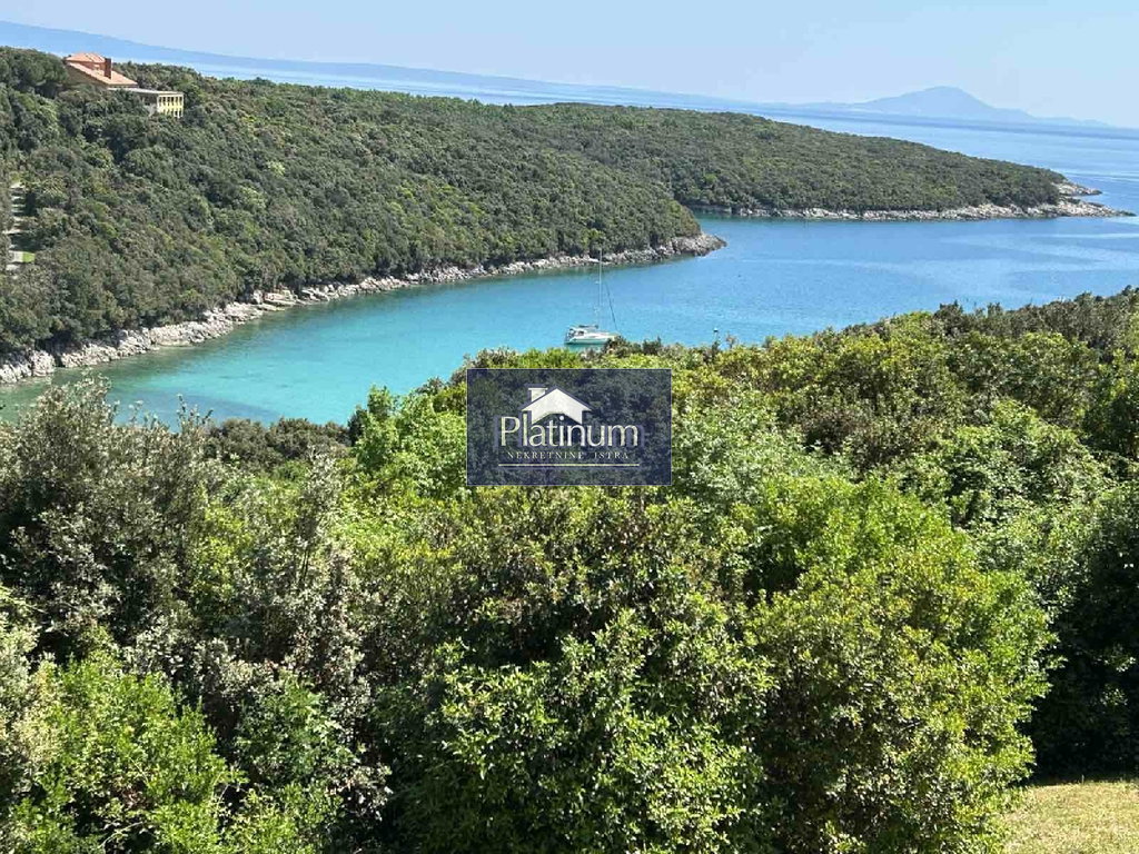 ISTRA, DUGA UVALA, PRIMA LINEA SUL MARE