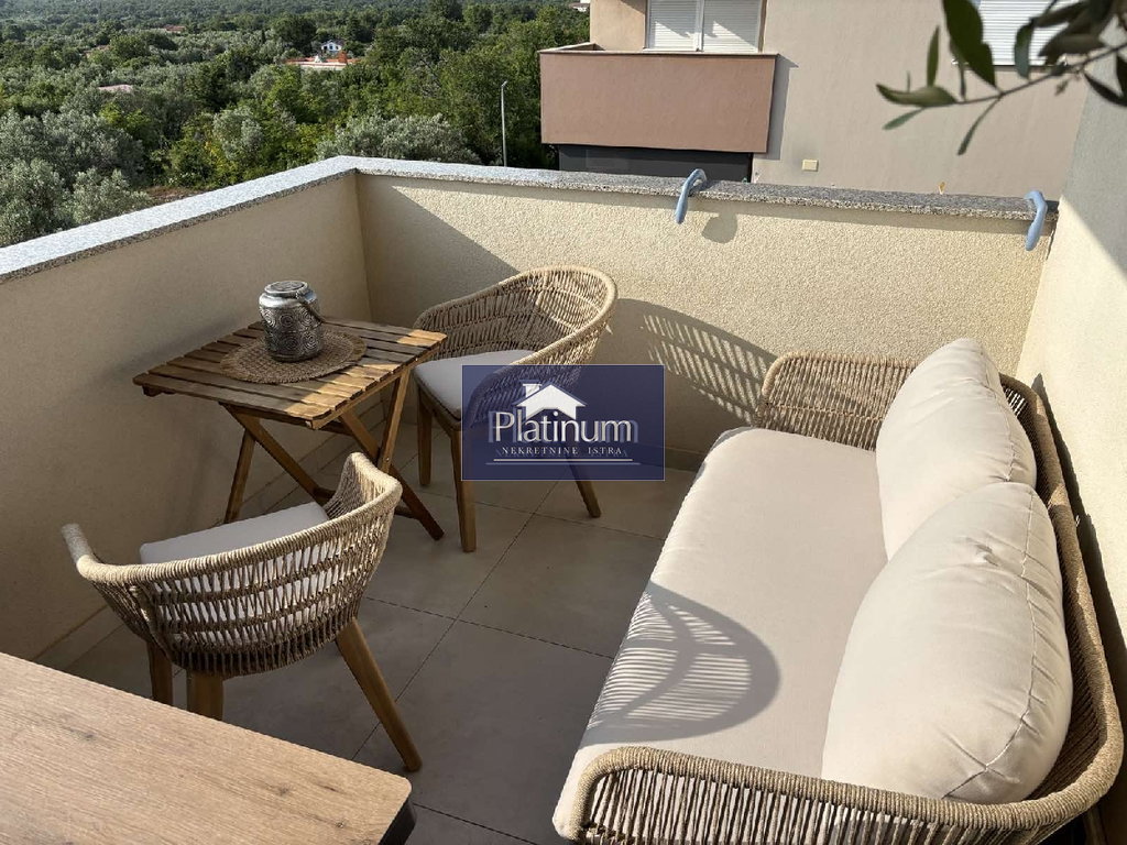 Istria, Peroj appartamento modernamente arredato con vista mare