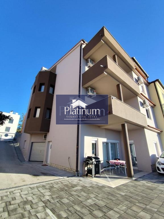 ISTRA PULA, NEDALEČ OD CENTRA HIŠA S 6 APARTMAJI