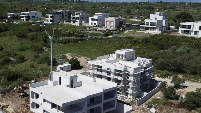 Zadar - stan s krovnom terasom - pogled na grad