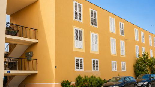 DVOSOBAN STAN 53M2 JAZINE KOD KAMPUSA – U FAZI RENOVACIJE