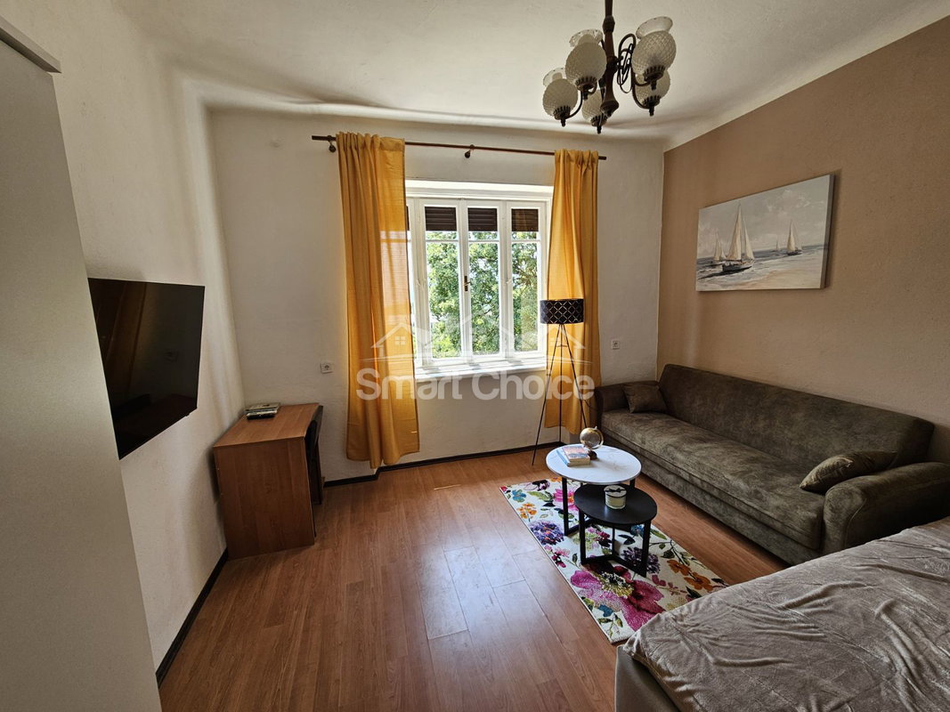 img-4aa874196d126326deea054366323c2b-v